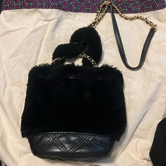 Tory Burch xsmall duffle bag - Picture 2 of 2